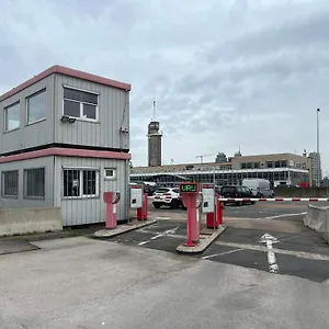 https://apt-centre-bayview-free-parking.hotelsghent.com