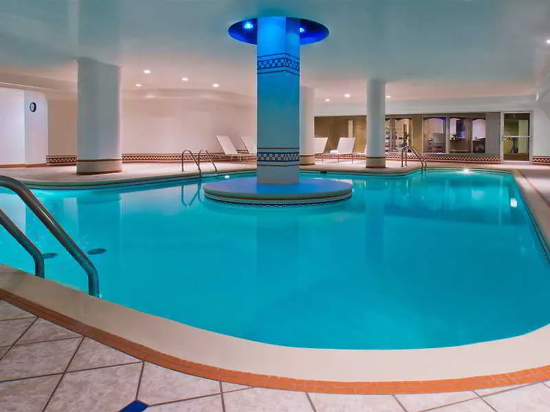 Hotel Manoir Victoria Quebec