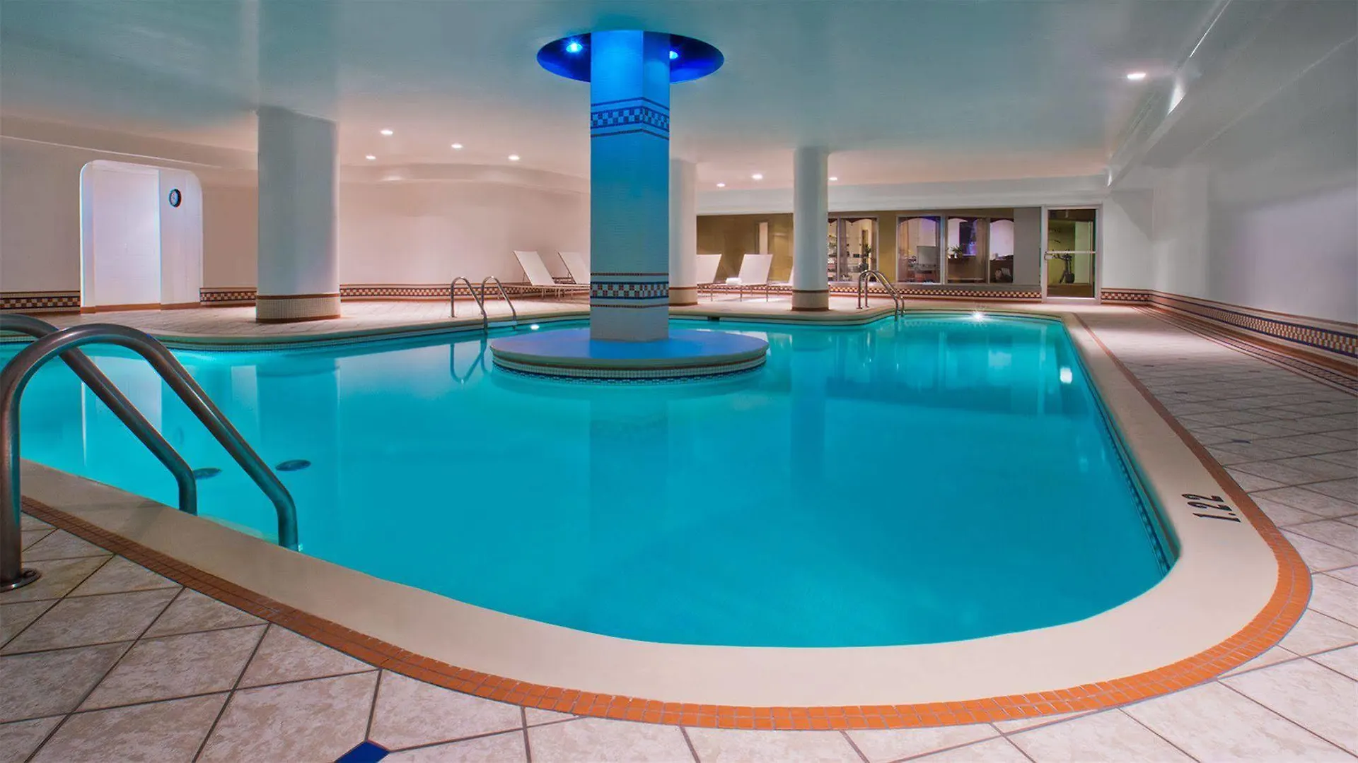 ****  Hotel Manoir Victoria Ciudad de Quebec Canadá